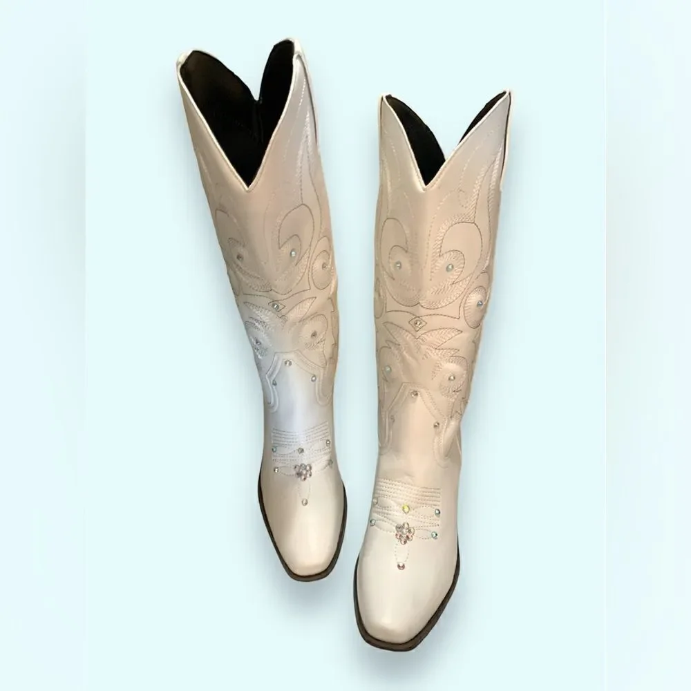 White Cowgirl Boots with Crystal Studs - Picture 8 of 11